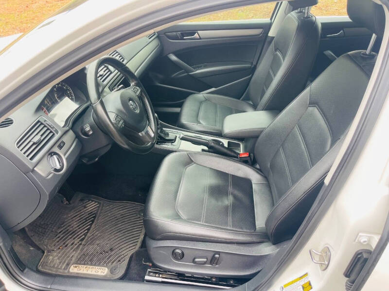 2015 Volkswagen Passat 1.8T SE