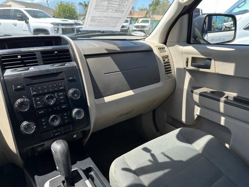 2011 Ford Escape XLS