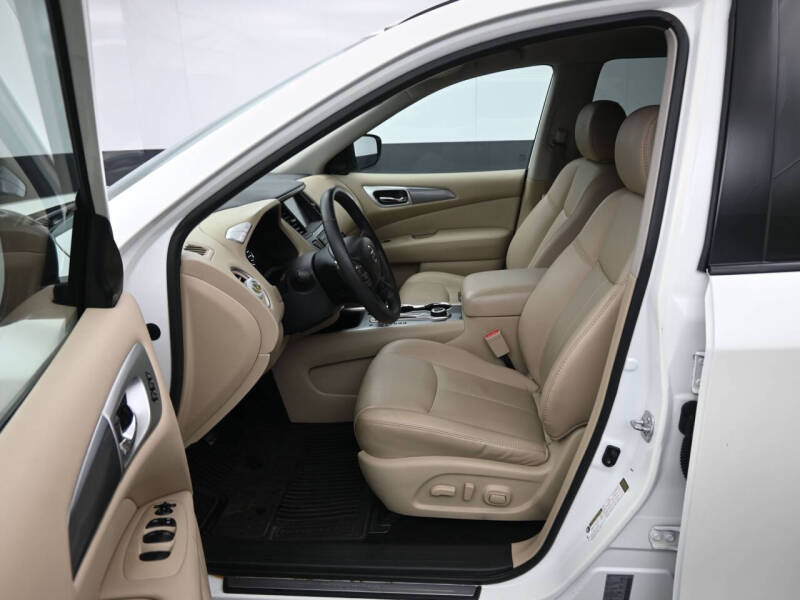 2017 Nissan Pathfinder