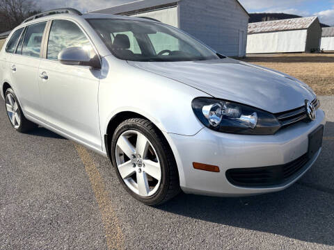 2013 Volkswagen Jetta for sale at CAR TRADE in Slatington PA