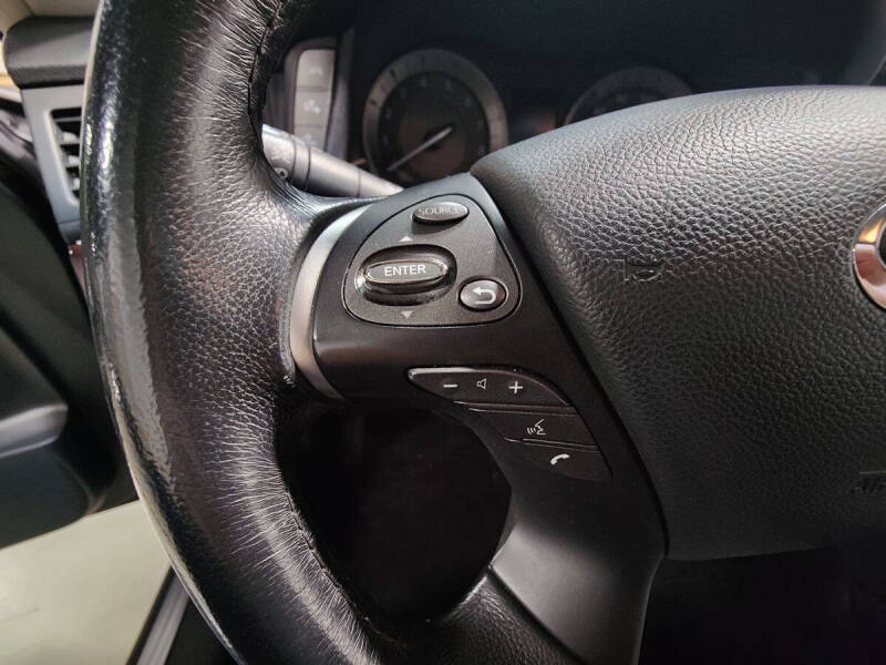 2015 Infiniti Q70L 3.7