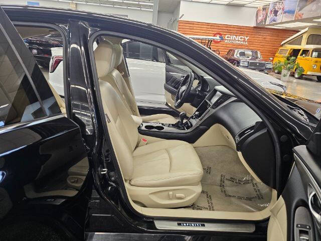 2015 Infiniti Q50 Premium