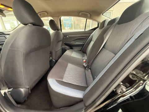 2023 Nissan Versa SV