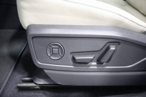 2025 Audi Q5 quattro Premium Plus TFSI