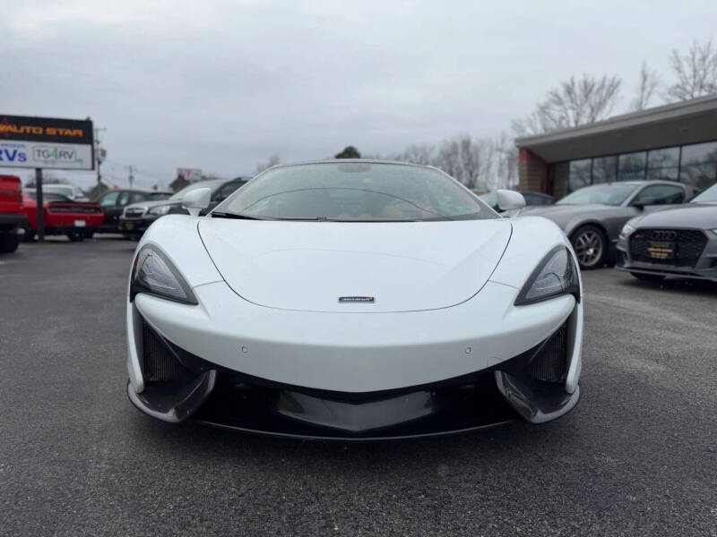 2017 McLaren 570GT