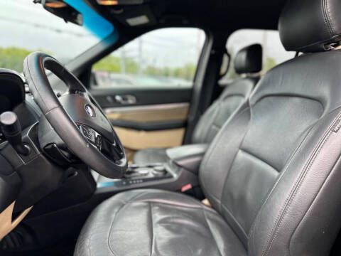 2017 Ford Explorer
