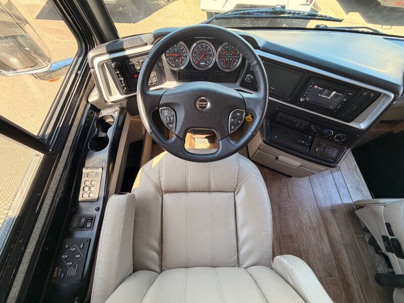2019 Freightliner XCR Chassis