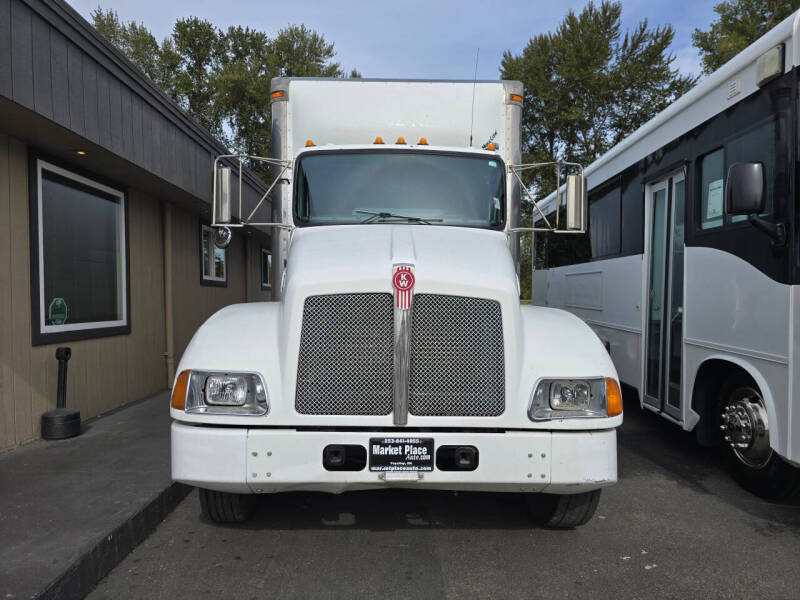 2007 Kenworth T300