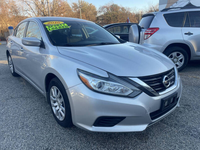 2016 Nissan Altima S's photo