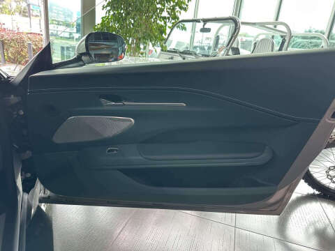 2025 Aston Martin Vantage