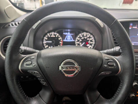 2018 Nissan Pathfinder Platinum