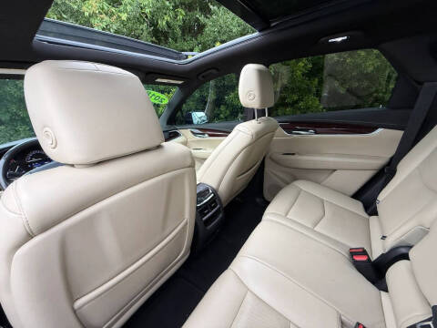2018 Cadillac XT5 Premium Luxury