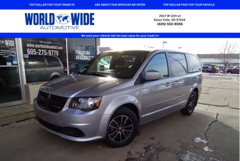 2017 Dodge Grand Caravan for sale at World Wide Automotive in Sioux Falls SD