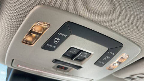 2022 Toyota Sienna LE 8-Passenger