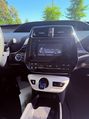 2017 Toyota Prius Two