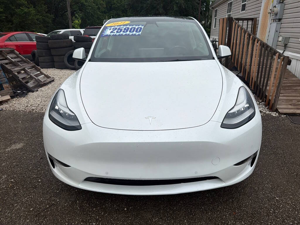 White 2021 Tesla Model Y Long Range AWD Long Range 4dr Crossover 2