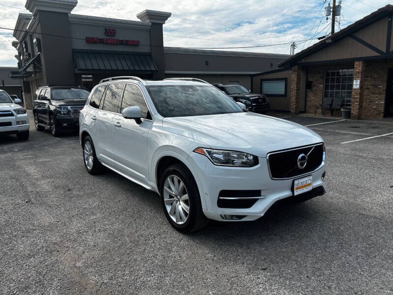 2016 Volvo XC90 T6 Momentum