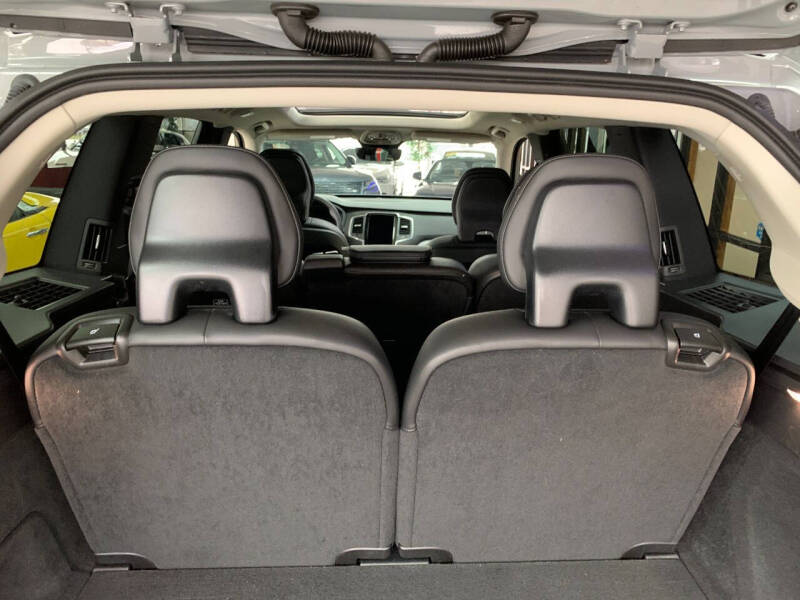 2025 Volvo XC90 B5 Core Bright Theme