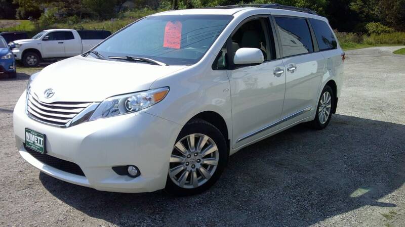 2017 Toyota Sienna for sale at Wimett Trading Company in Leicester VT