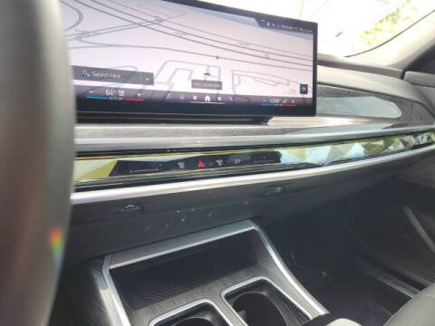 2023 BMW 7 Series 740i