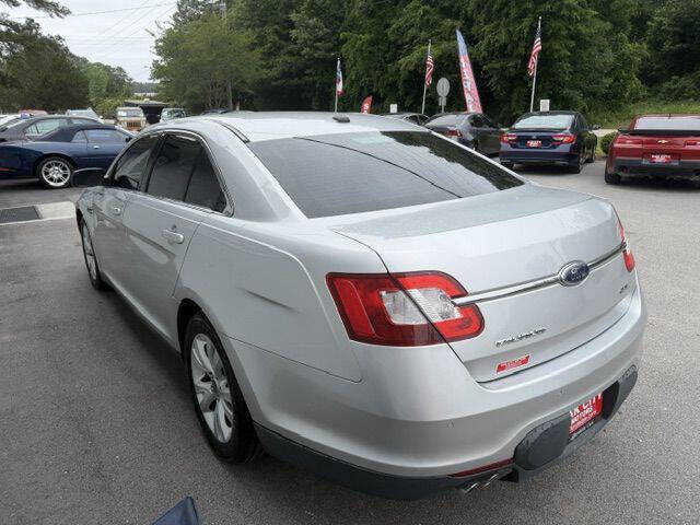 2011 Ford Taurus SEL