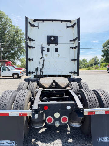 2013 Freightliner Cascadia