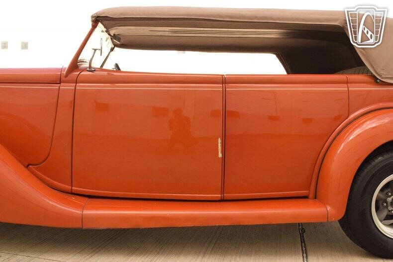 1935 Ford Phaeton