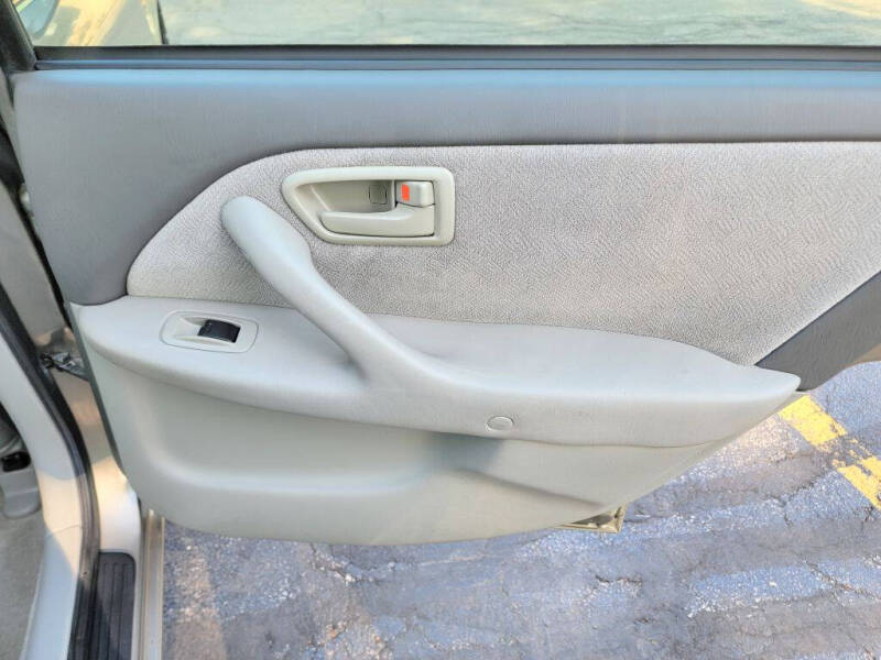 2000 Toyota Camry CE - Photo 36
