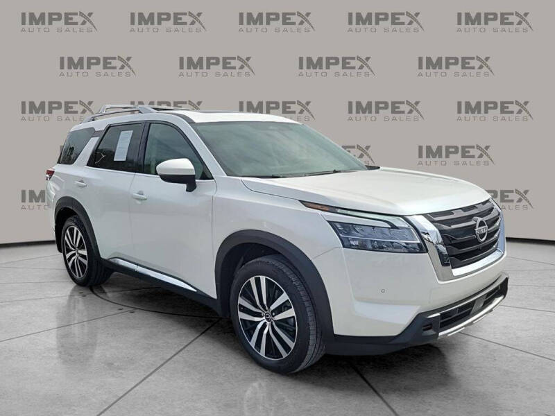 2024 Nissan Pathfinder Platinum