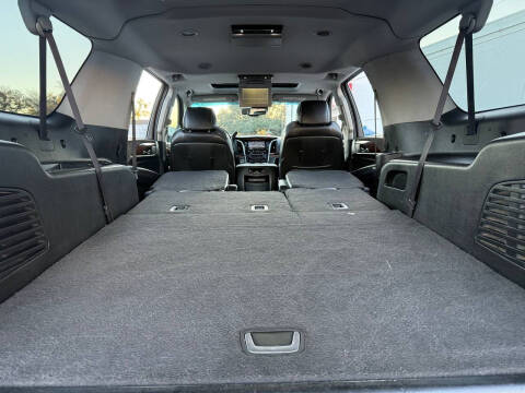 2016 Cadillac Escalade ESV Luxury Collection