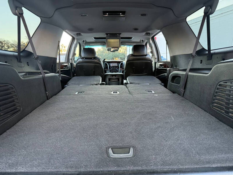 2016 Cadillac Escalade ESV Luxury Collection