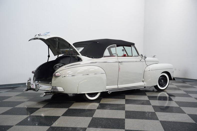 1946 Ford Super Deluxe