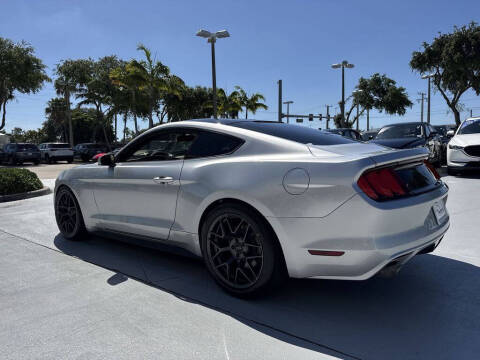 2016 Ford Mustang V6