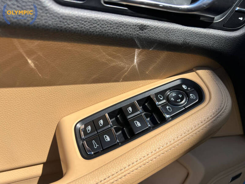 2017 Porsche Macan