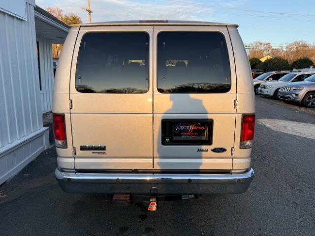 2013 Ford E-Series E-350 SD XLT