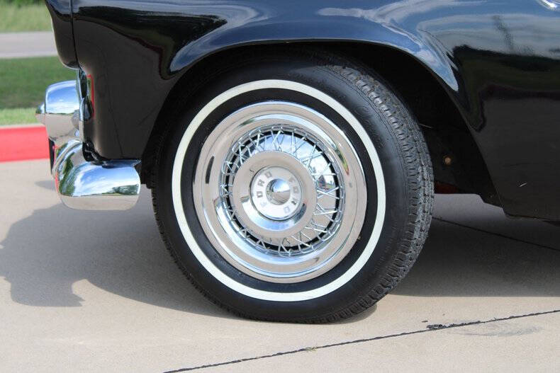 1956 Ford Thunderbird