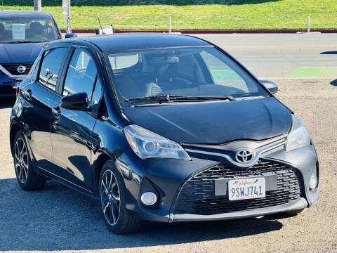 2016 Toyota Yaris 5-Door SE