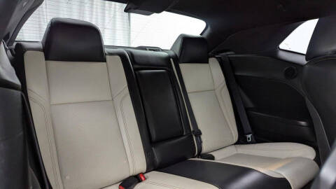 2015 Dodge Challenger R/T Plus