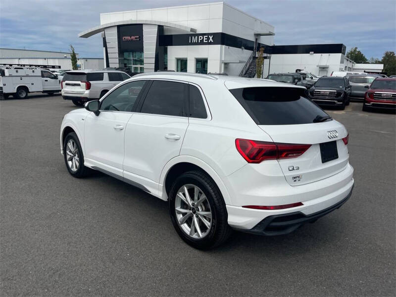 2023 Audi Q3 quattro S line Premium 45 TFSI