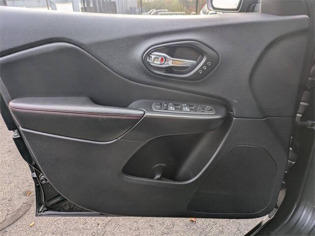 2022 Jeep Cherokee Trailhawk