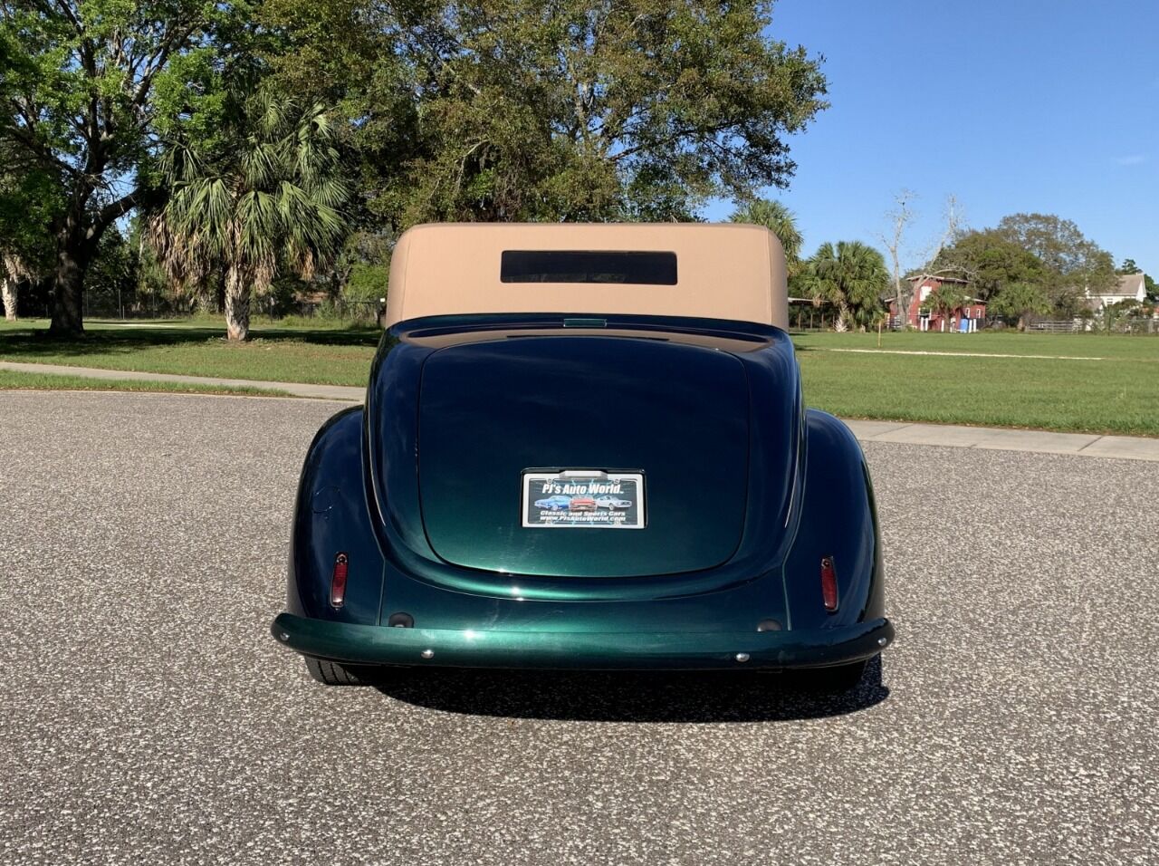 1937 Ford Cabriolet 17