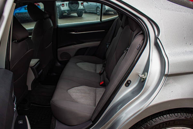 2019 Toyota Camry LE