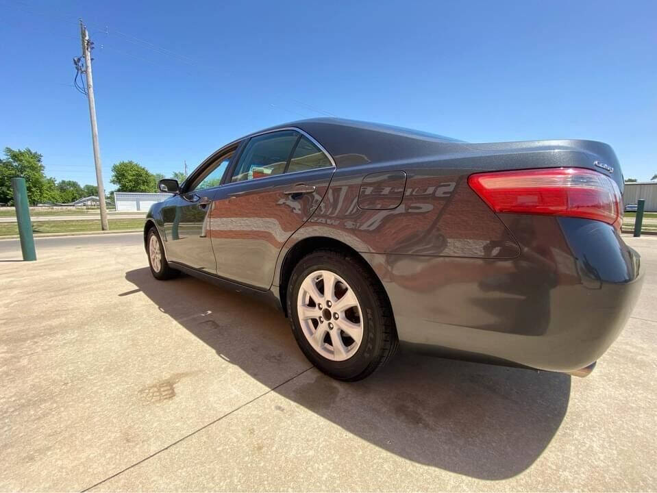 2008 Toyota Camry for sale at Illinois Auto Wholesalers in Tolono, IL