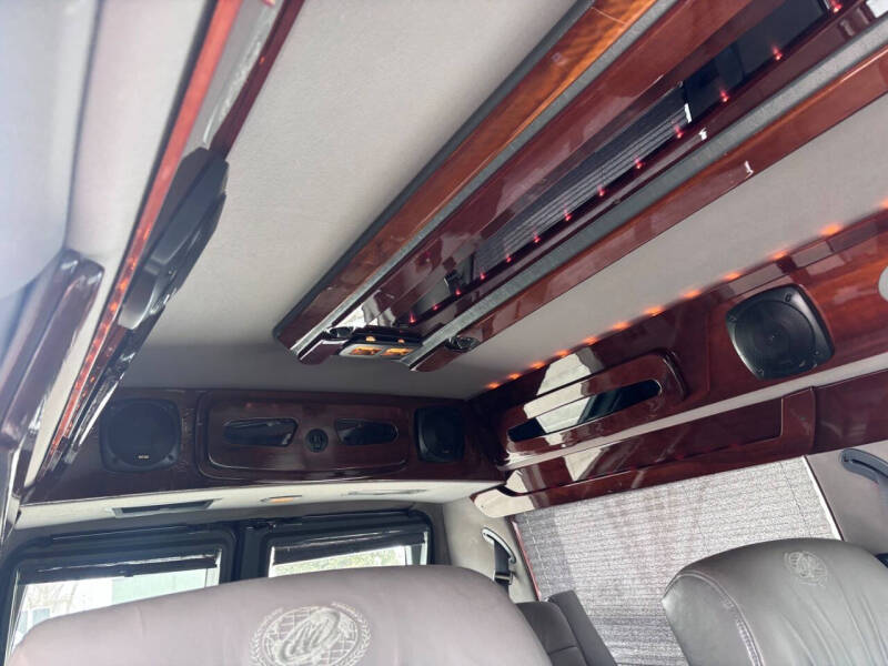 2000 Ford E-Series E-150