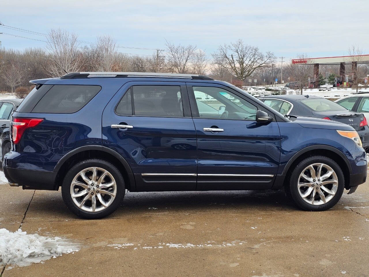 2012 Ford Explorer for sale at Quantum Auto Co in Plainfield, IL