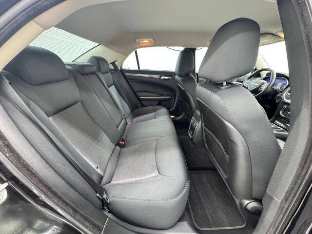 2018 Chrysler 300