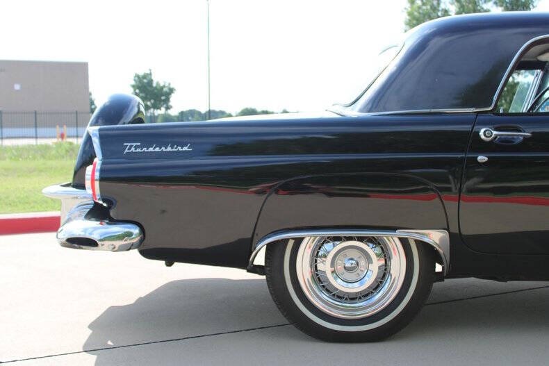 1956 Ford Thunderbird