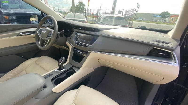 2018 Cadillac XT5 Luxury