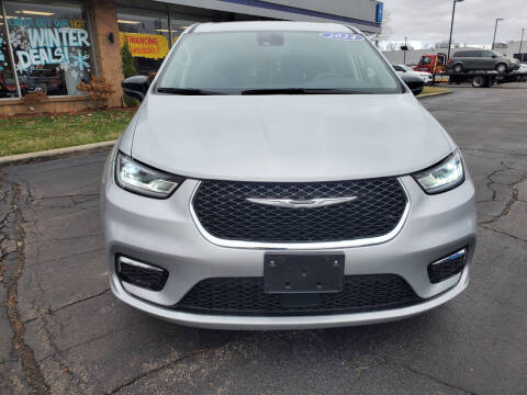2024 Chrysler Pacifica Touring L