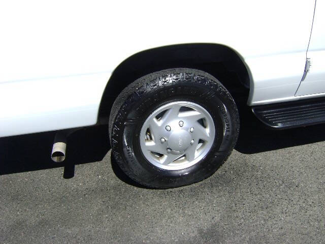 2011 Ford E-Series E-350 SD XL